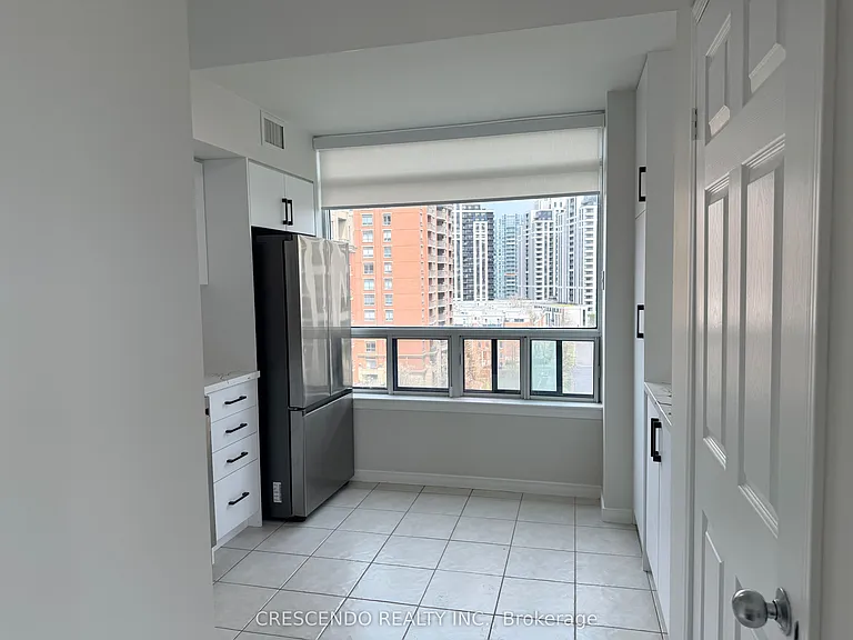30 Harrison Garden Blvd #902 — Photo 12