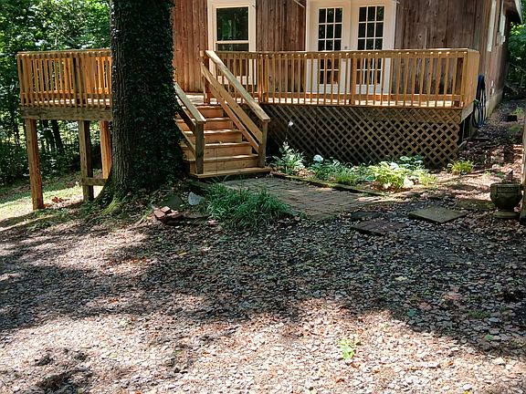 2nd image of 216 Rippy Ridge Rd