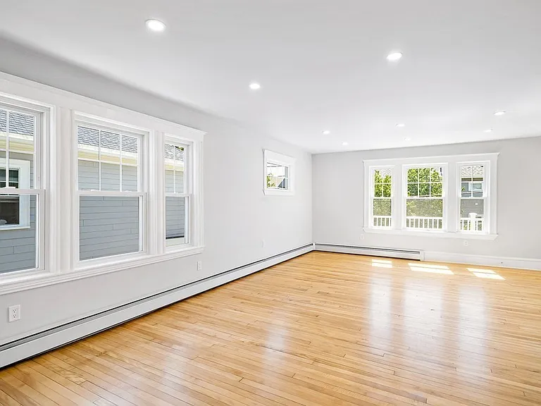 21 Harold St #2 — Photo 7