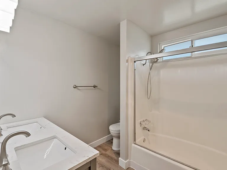 1909 Harriman Ln #1 — Photo 12