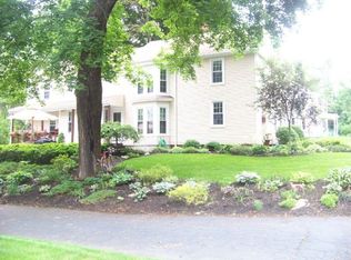 105 S Main St, North Brookfield, MA 01535