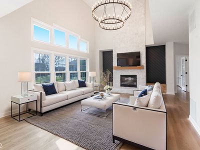 1351 Sullivans Rdg, Zionsville, IN, 46077