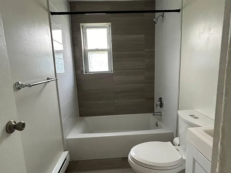 16 Lake St #2C — Photo 13