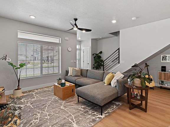4th image of 188 E Hamilton Row
