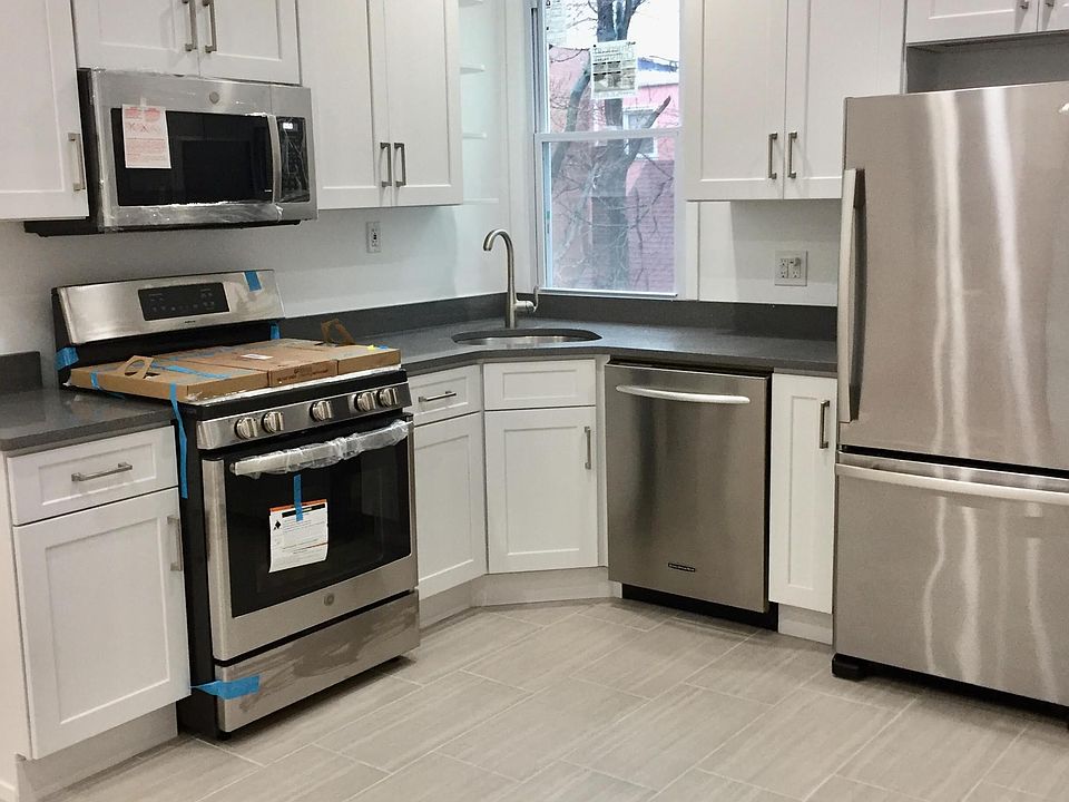 1st image of 11016 Corona Ave Floor 2