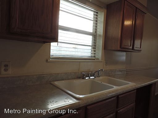 5th image of 5621 NW Beechwood Dr