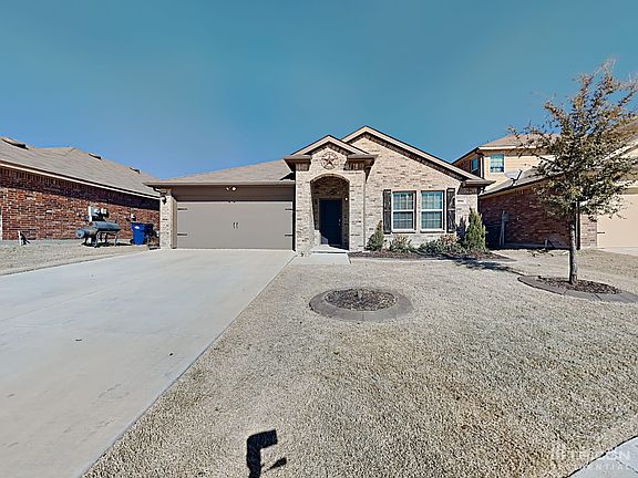 2nd image of 881 Darst Dr