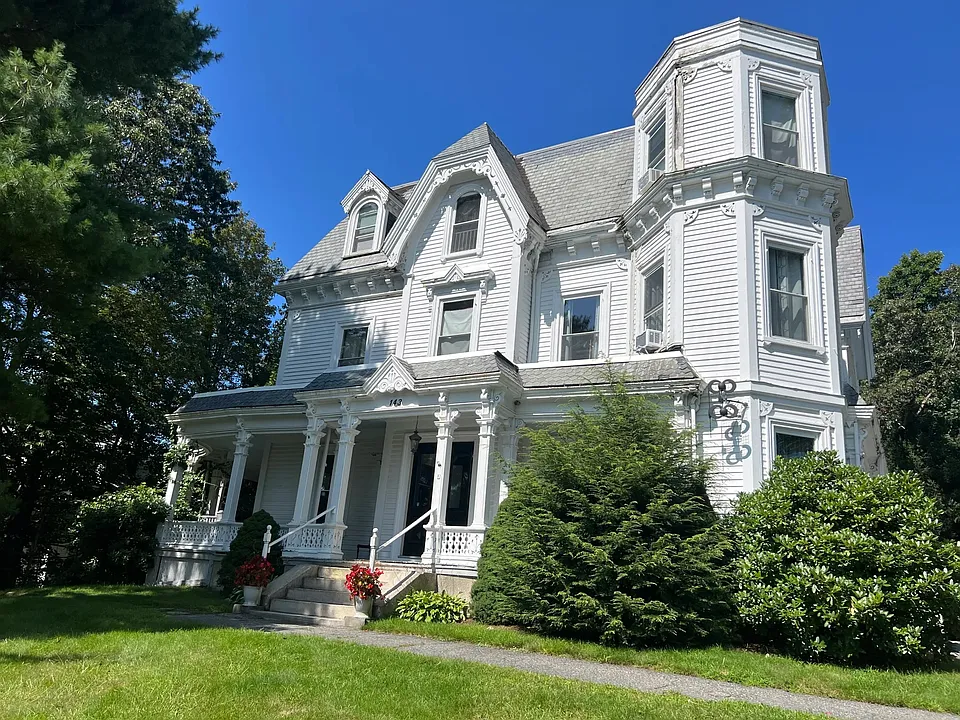 143 Main St #6