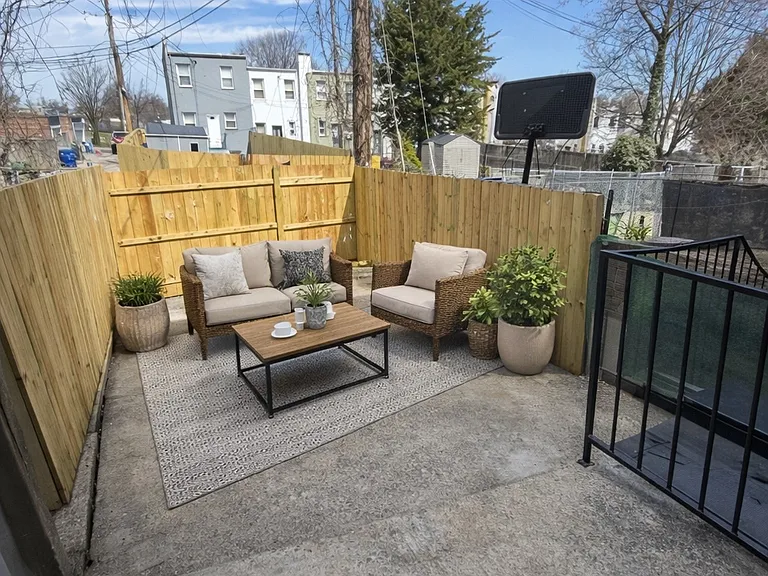 2644 Harlem Ave — Photo 28