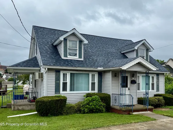 605 Roth St, Moosic, PA 18507