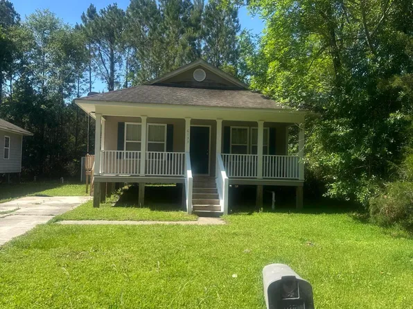 6133 W Clay St, Bay Saint Louis, MS 39520
