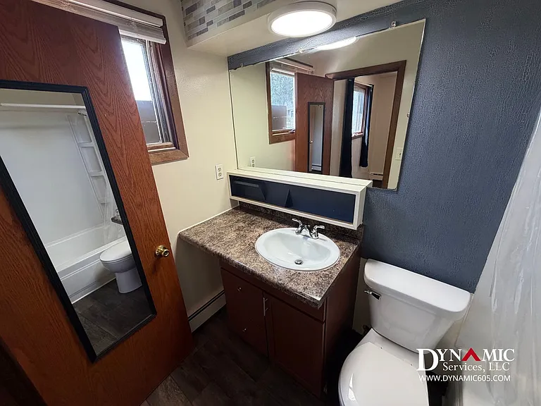 217 S Summit Ave — Photo 15