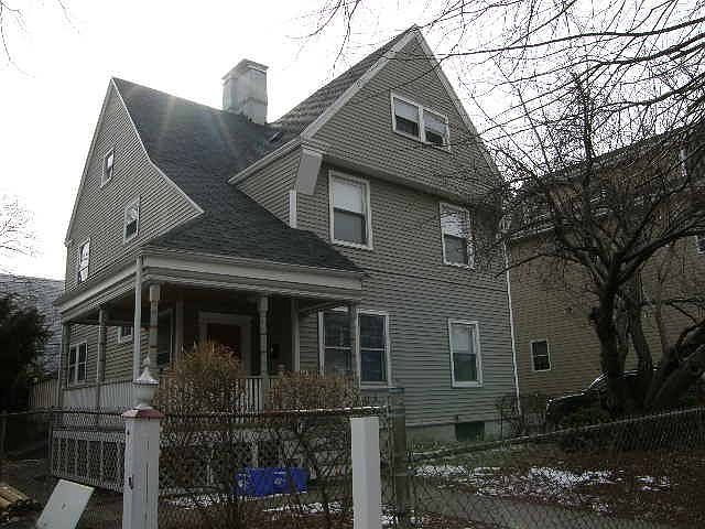 2nd image of 9 King St
