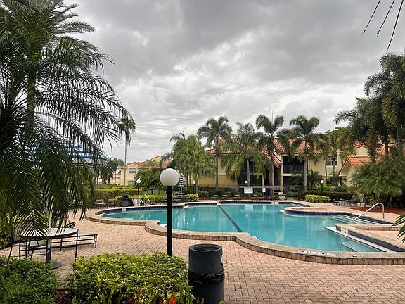 3rd image of 1259 SW 46th Avenue #1915