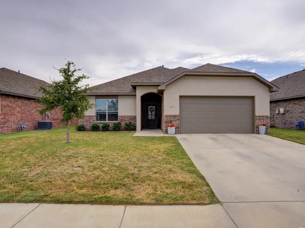 819 N 3rd St, Wolfforth, TX 79382