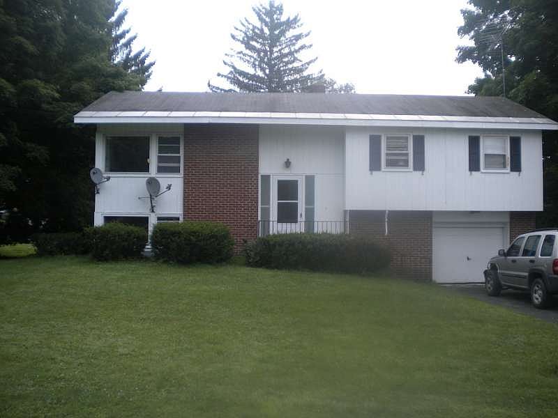 2nd image of 22 Timmerman Ave