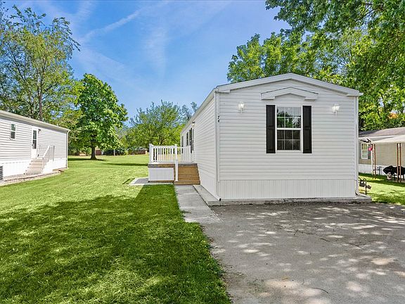 Exterior Image-1-Mansion 74 Wayside