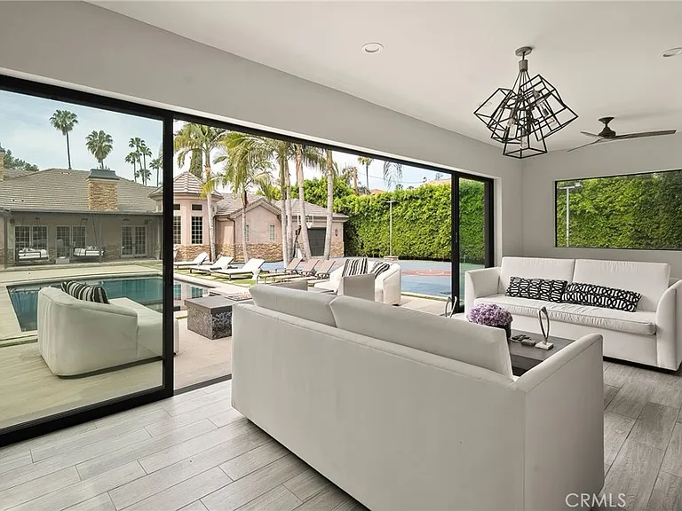 4816 Gloria Ave — Photo 25