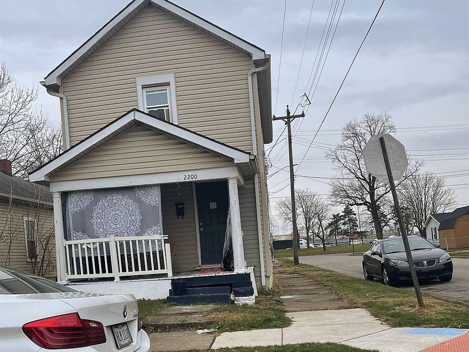 1st image of 2200 Hill Ave