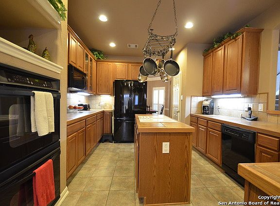 3rd image of 7622 Moss Brook Dr
