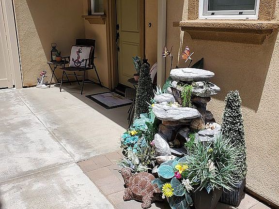 5th image of 16130 Almond Ave