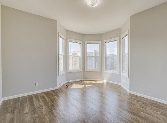 5th image of 2305 Folsom St