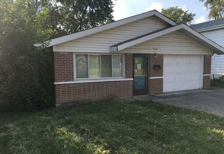 2nd image of 16660 Hermitage Ave