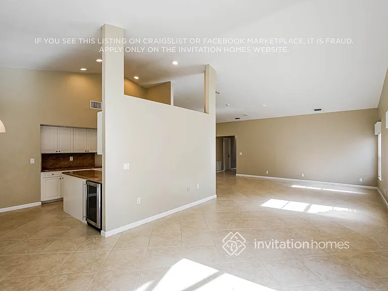 7045 Golf Pointe Cir — Photo 4