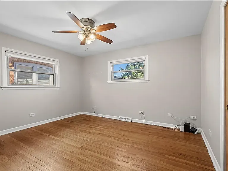 5832 Capulina Ave — Photo 14