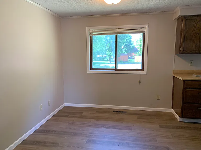 1405 Alexander Ave — Photo 5
