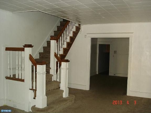 2nd image of 220 N Broom St