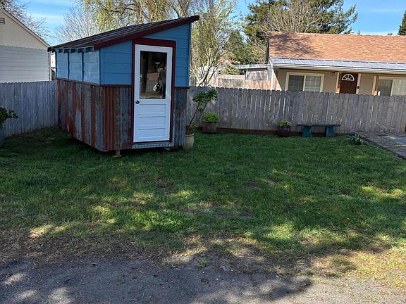 2nd image of 3449 Trinity St