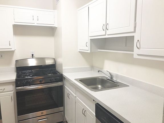 2nd image of 3225 Johnson Ave APT 6C