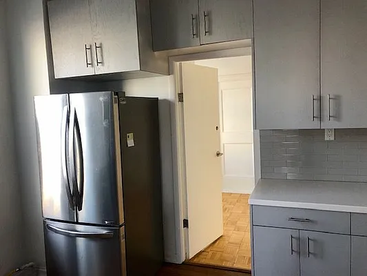 Rented by Capri Jet Realty Corp | media 11