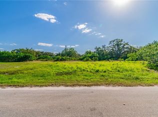 707 NE 1st Ave, Ruskin, FL 33570