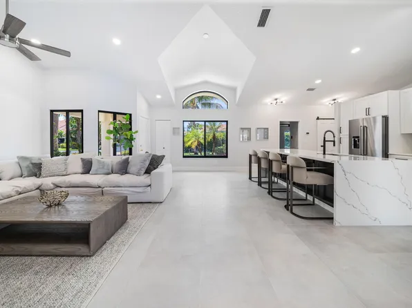 602 Sea Oats Drive #D-2, Juno Beach, FL 33408
