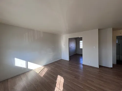 3720 Astoria St Photo 1