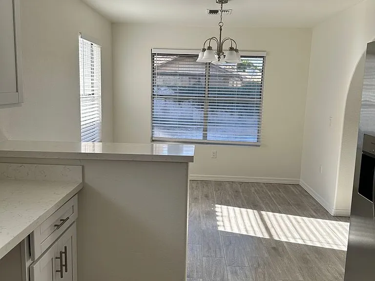 1430 W Camino Ct — Photo 12