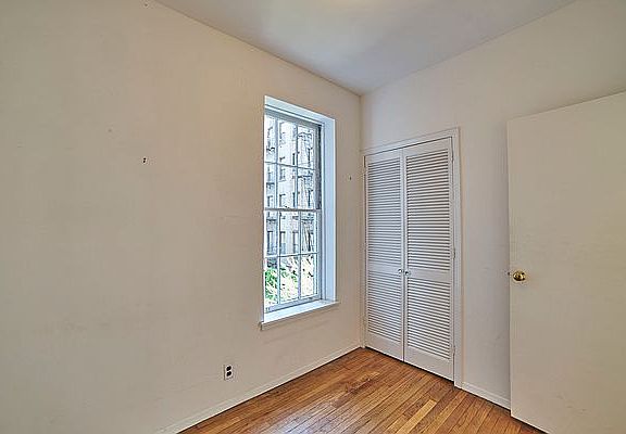 4th image of 318 E 84th St APT 2R