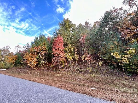 3rd image of 78 Round Mountain Pkwy