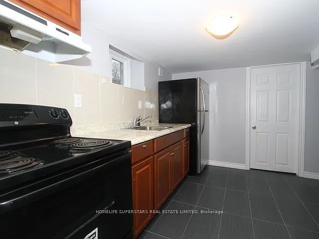 30 Elder Ave — Photo 13