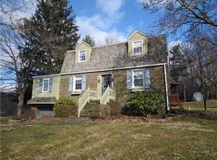 1020 W Sutter Rd, Glenshaw, PA 15116