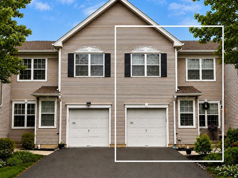 353 Cynthia Ln