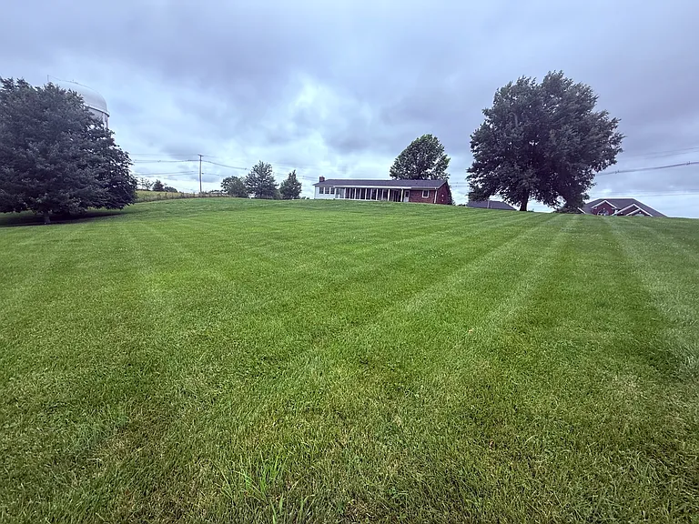 119 Hochstrasser Rd — Photo 2