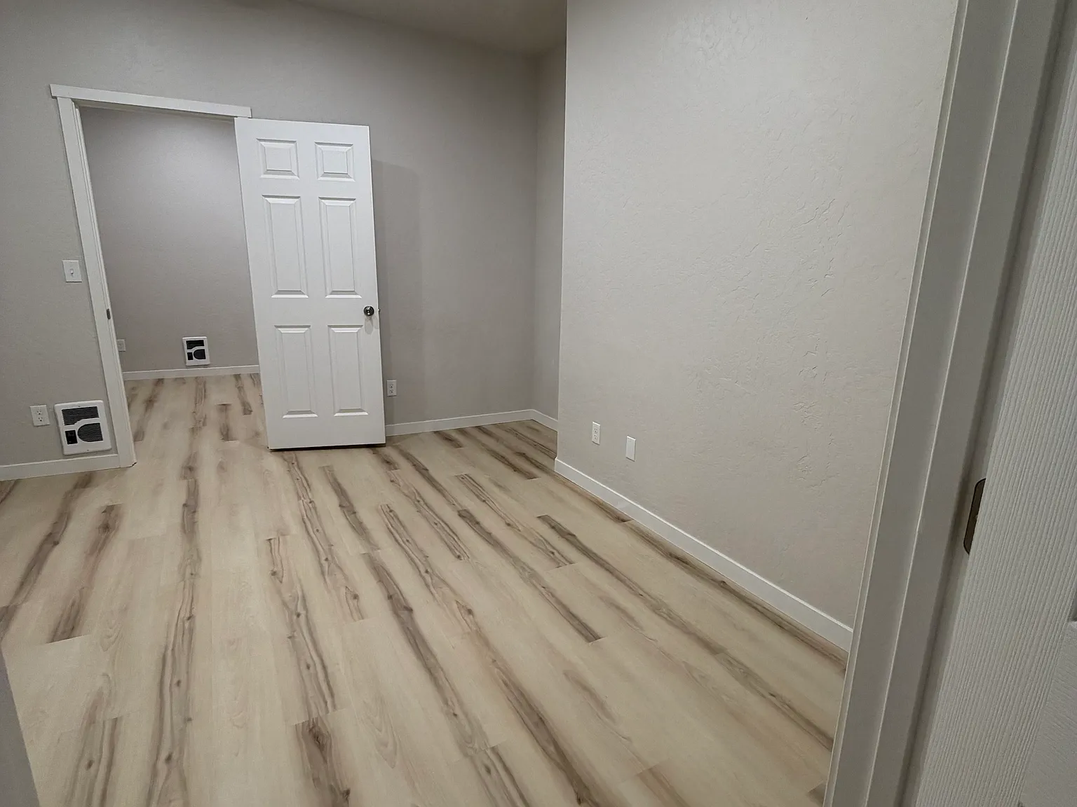 Studio, 225 sqft, $800 — Photo 4