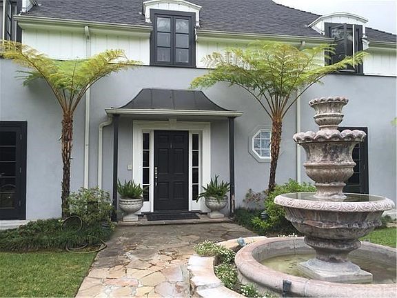3rd image of 543 Vallombrosa Dr