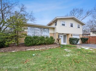 829 Lacrosse Ave, Wilmette, IL