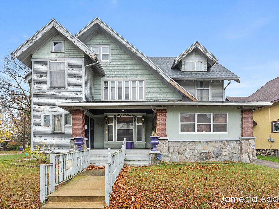 1st image of 859 Henry Ave SE