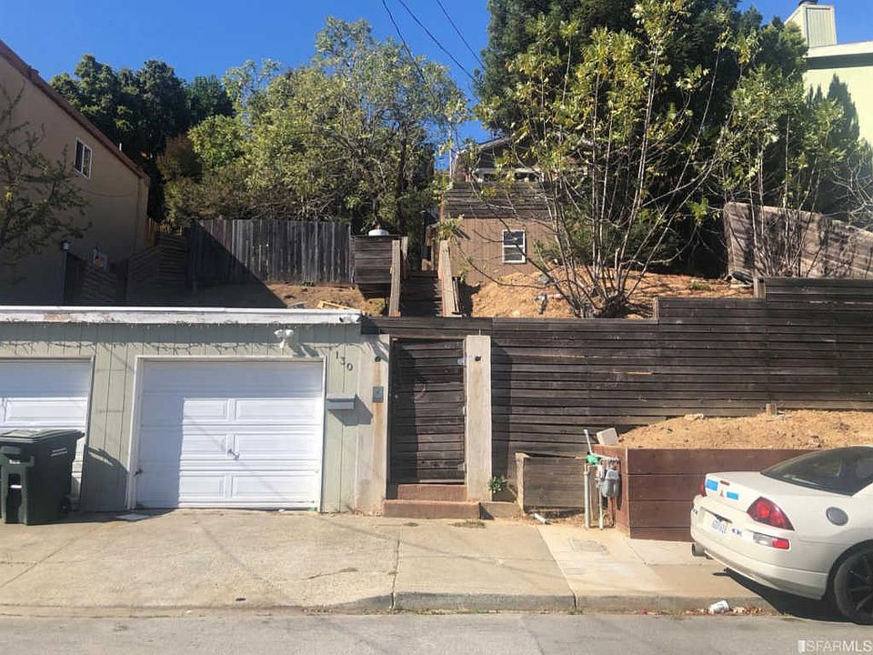 2nd image of 130 Sierra Point Rd