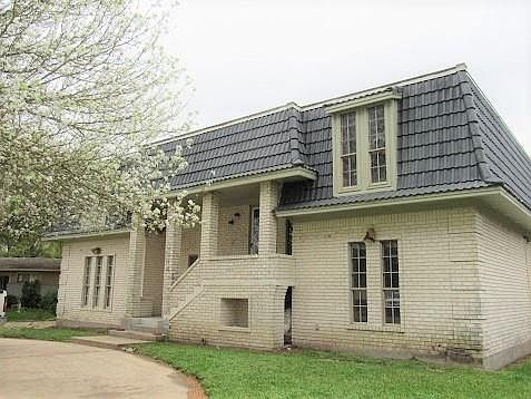 1st image of 3414 Crestmeadow Dr